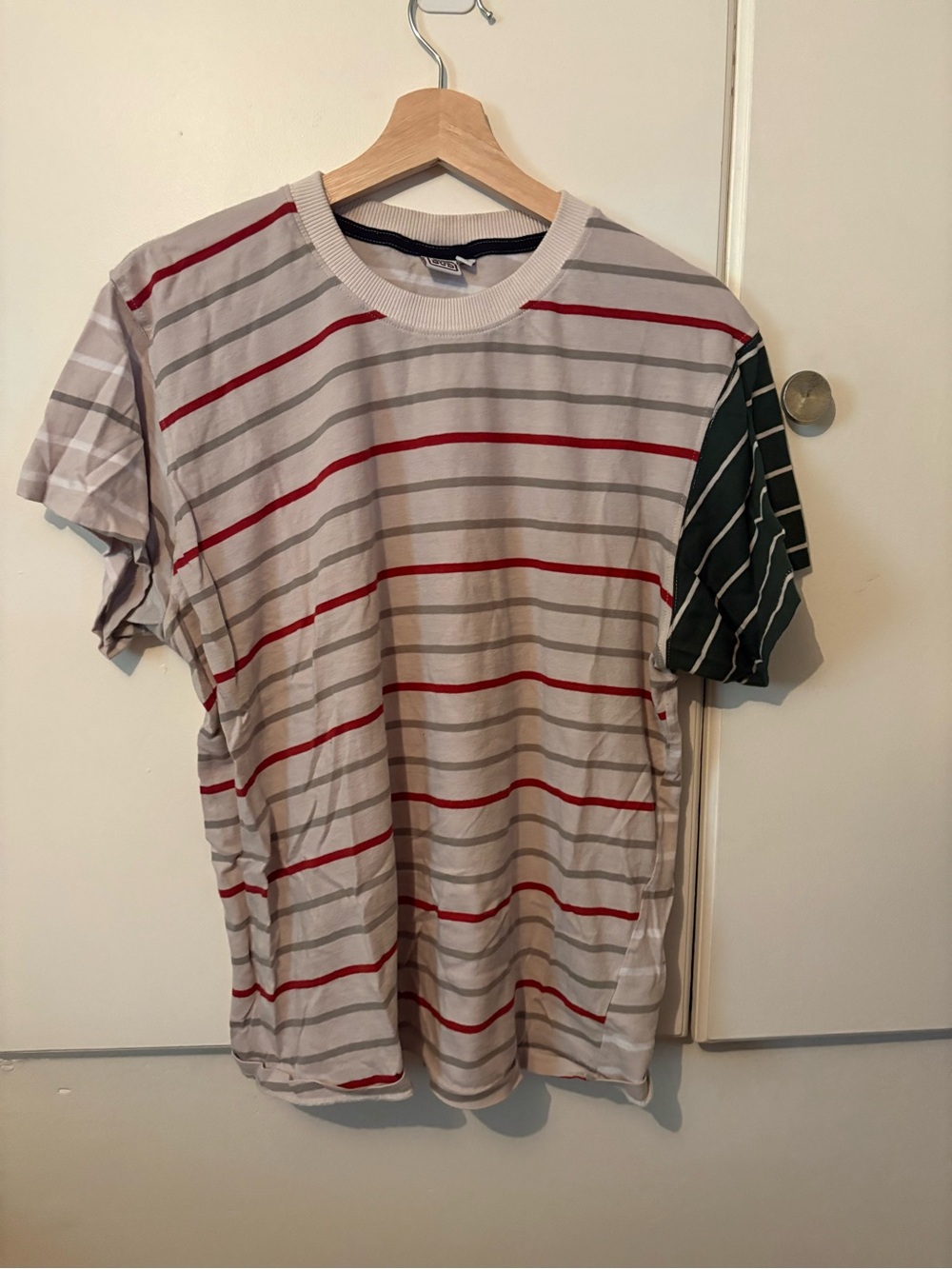 Striped Short-Sleeve Patchwork Crewneck Shirt - Beige with Red & Green Stripes